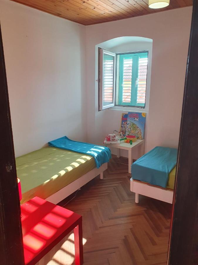 Family House "Pansion Kvarner" Villa ปูนัต ภายนอก รูปภาพ